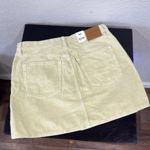 Levi’s Fresh BUTTONFRONT CORDUROY SKIRT - Picture 2 of 5